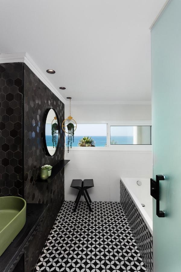 Sea View Stylish 1Br With Balcony By Beachfront Stay Herzliya ภายนอก รูปภาพ