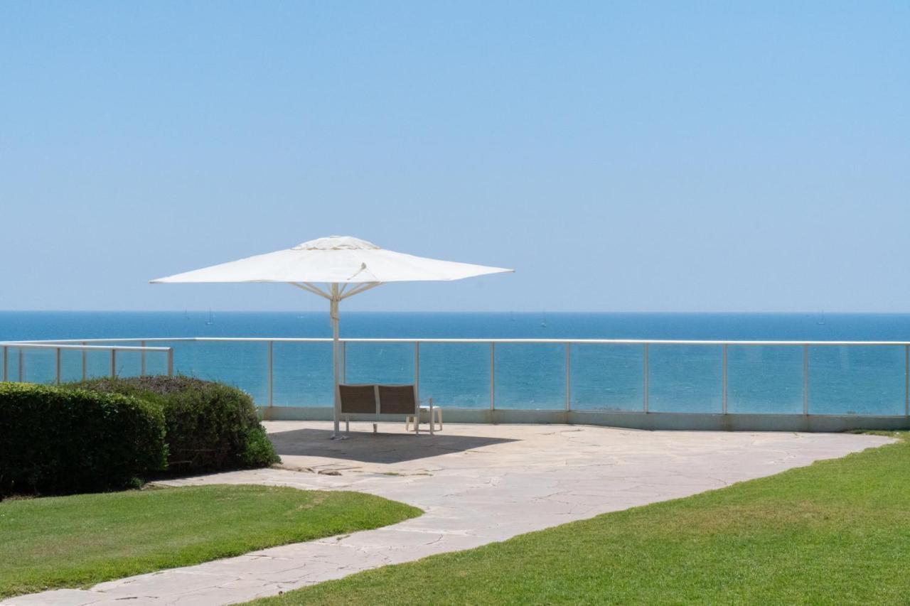 Sea View Stylish 1Br With Balcony By Beachfront Stay Herzliya ภายนอก รูปภาพ